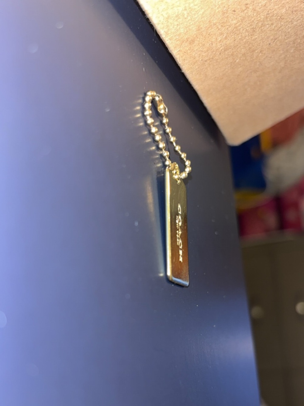Coach mini Gold hang tag - Picture 4 of 8